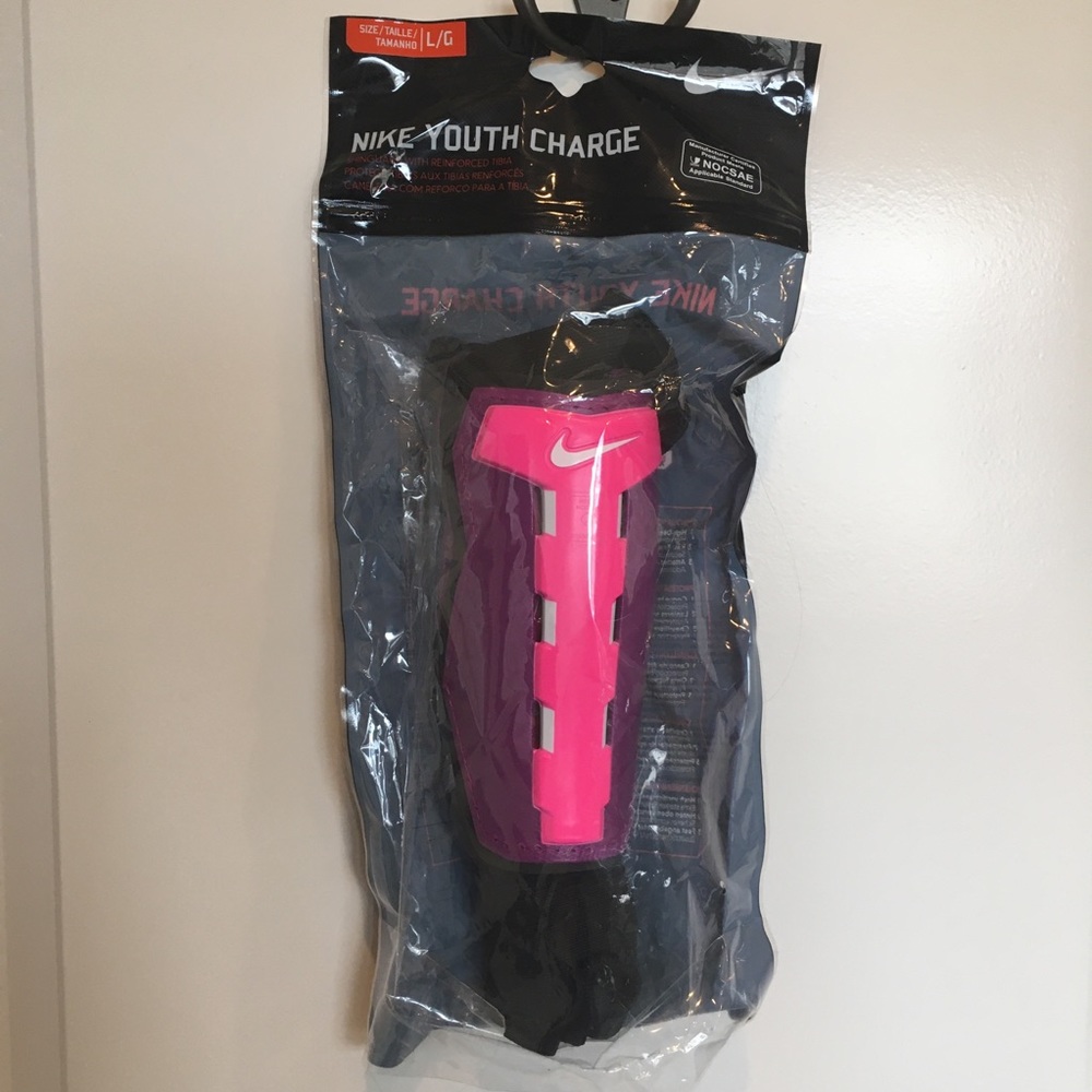 Nike Youth Charge Unisex Shinguards - Size Large